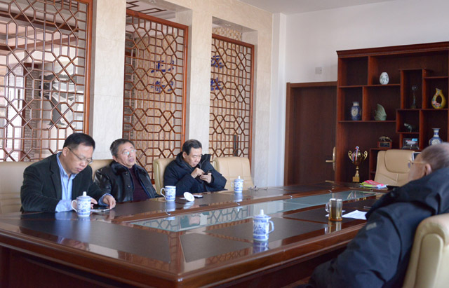 栽壯梧桐樹 引得鳳凰來 ——省工信廳、航空大學(xué)領(lǐng)導(dǎo)蒞臨奧吉娜研發(fā)中心調(diào)研